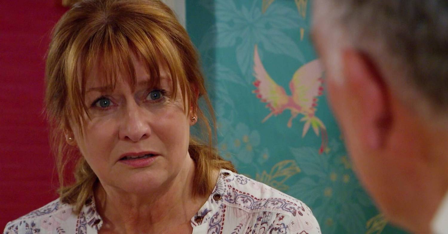 Emmerdale character Wendy listens to Bob