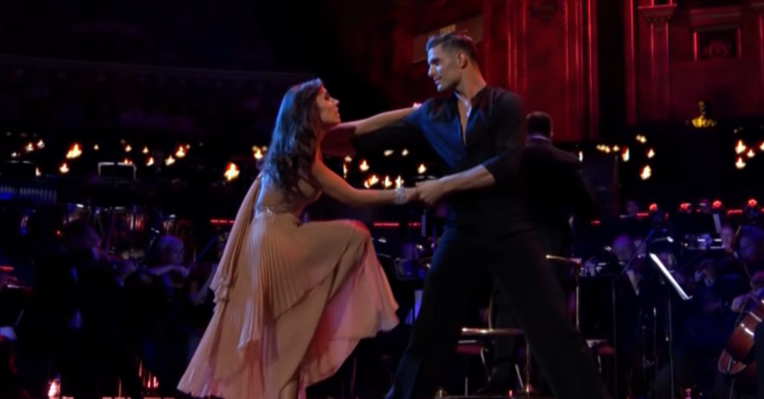 Janette and Aljaz dancing