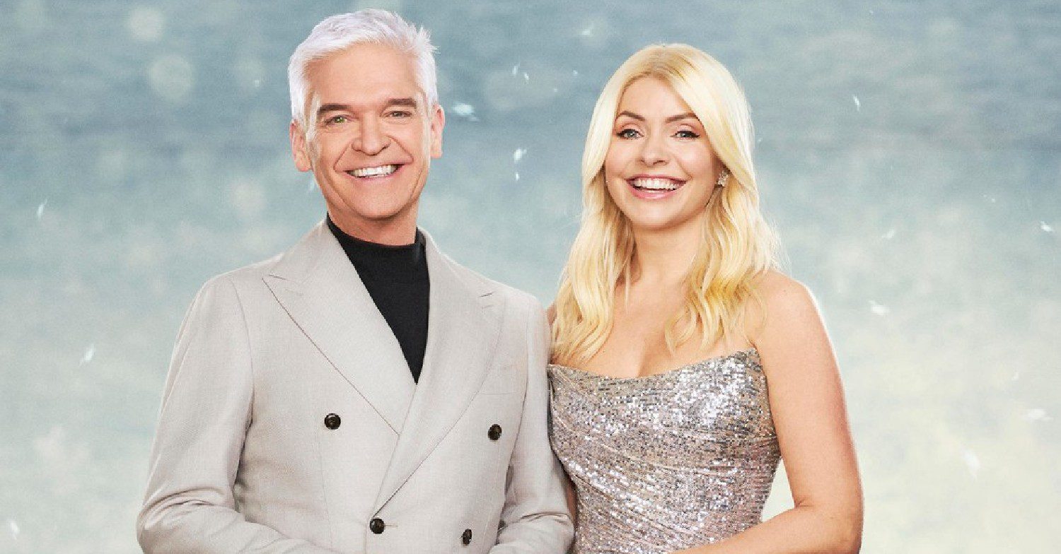 Phillip and Holly smiling on Dancing On Ice