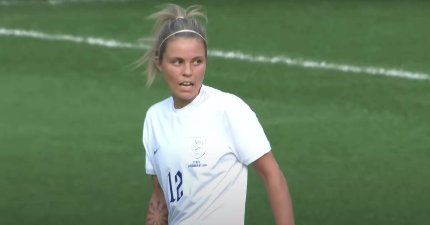 Rachel Daly plays football