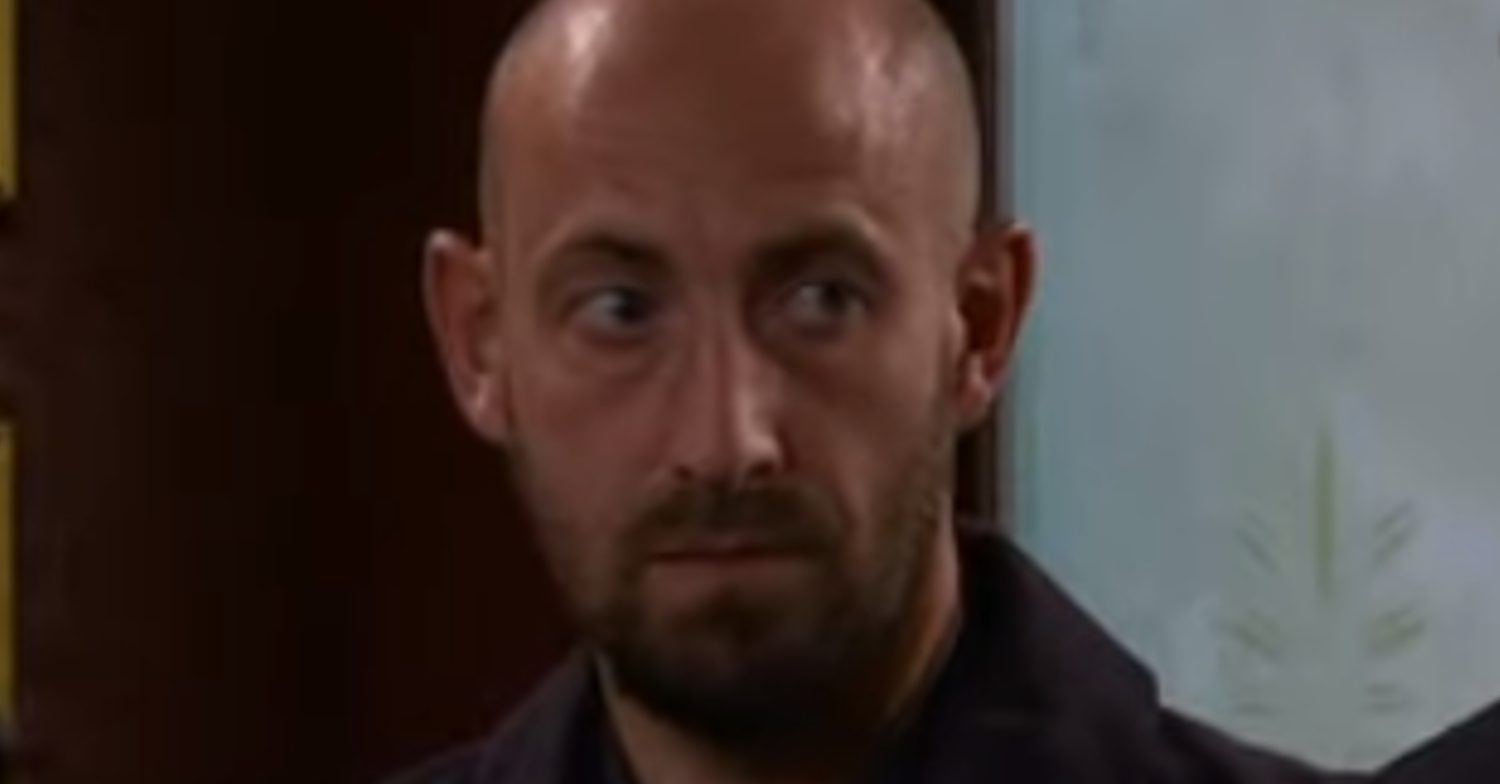 Coronation Street: Craig's police partner is in the Rovers