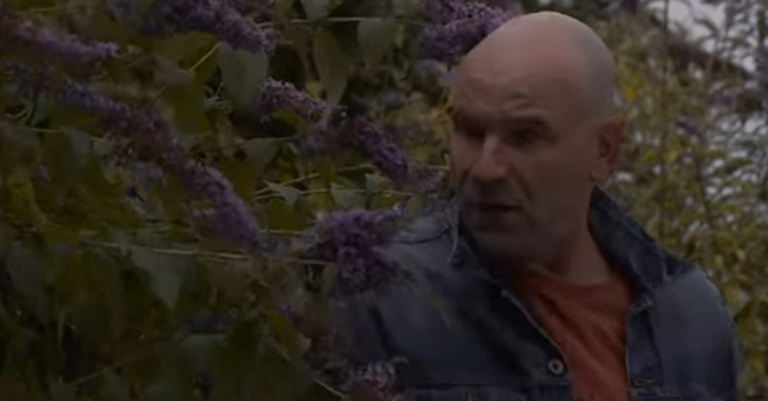 Coronation Street's Tim is hiding behind a bush
