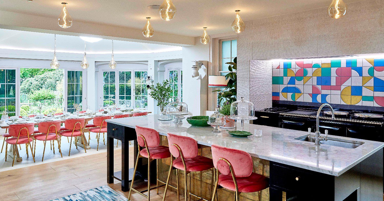 A photo of the My Mum, Your Dad's house's dinning room