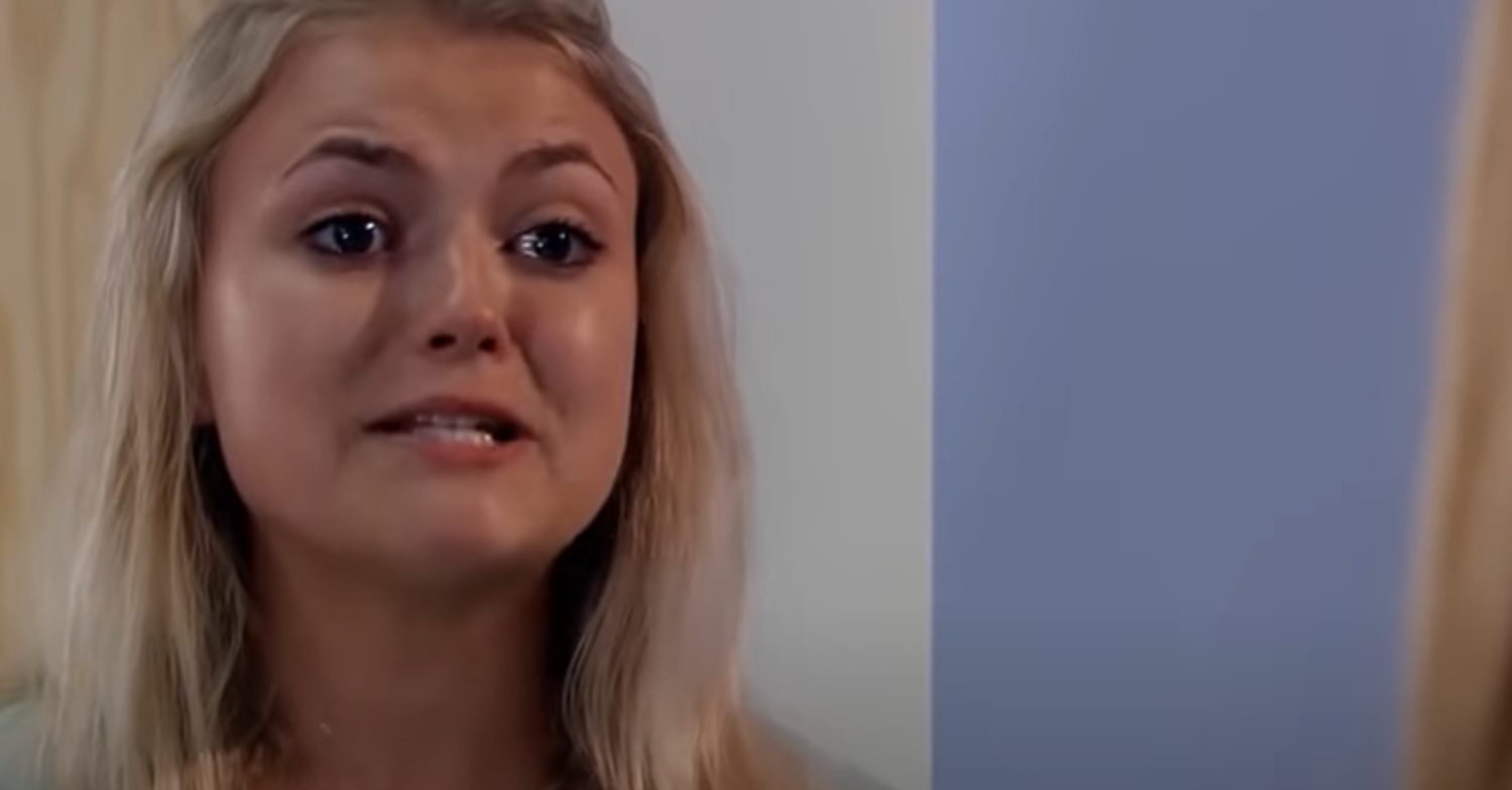 Coronation Street's Bethany is crying