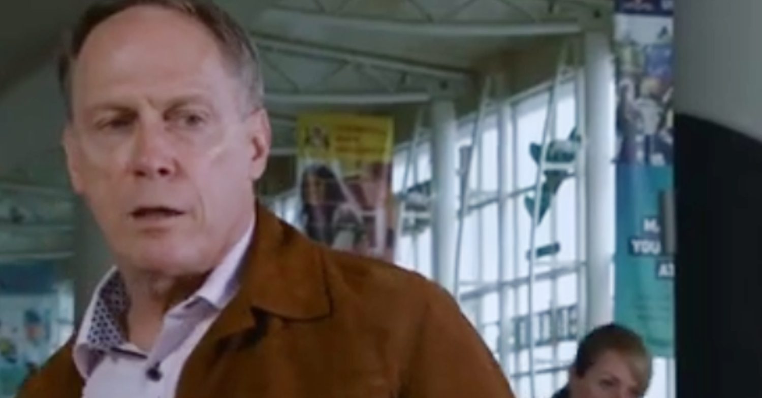 Coronation Street's Stephen is at the airport