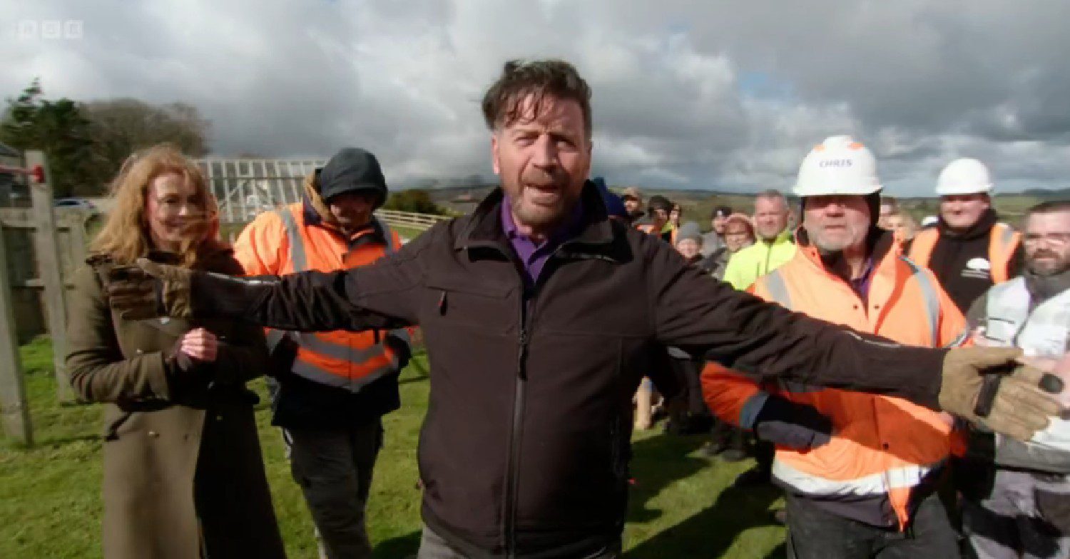 Nick Knowles hosting DIY SOS