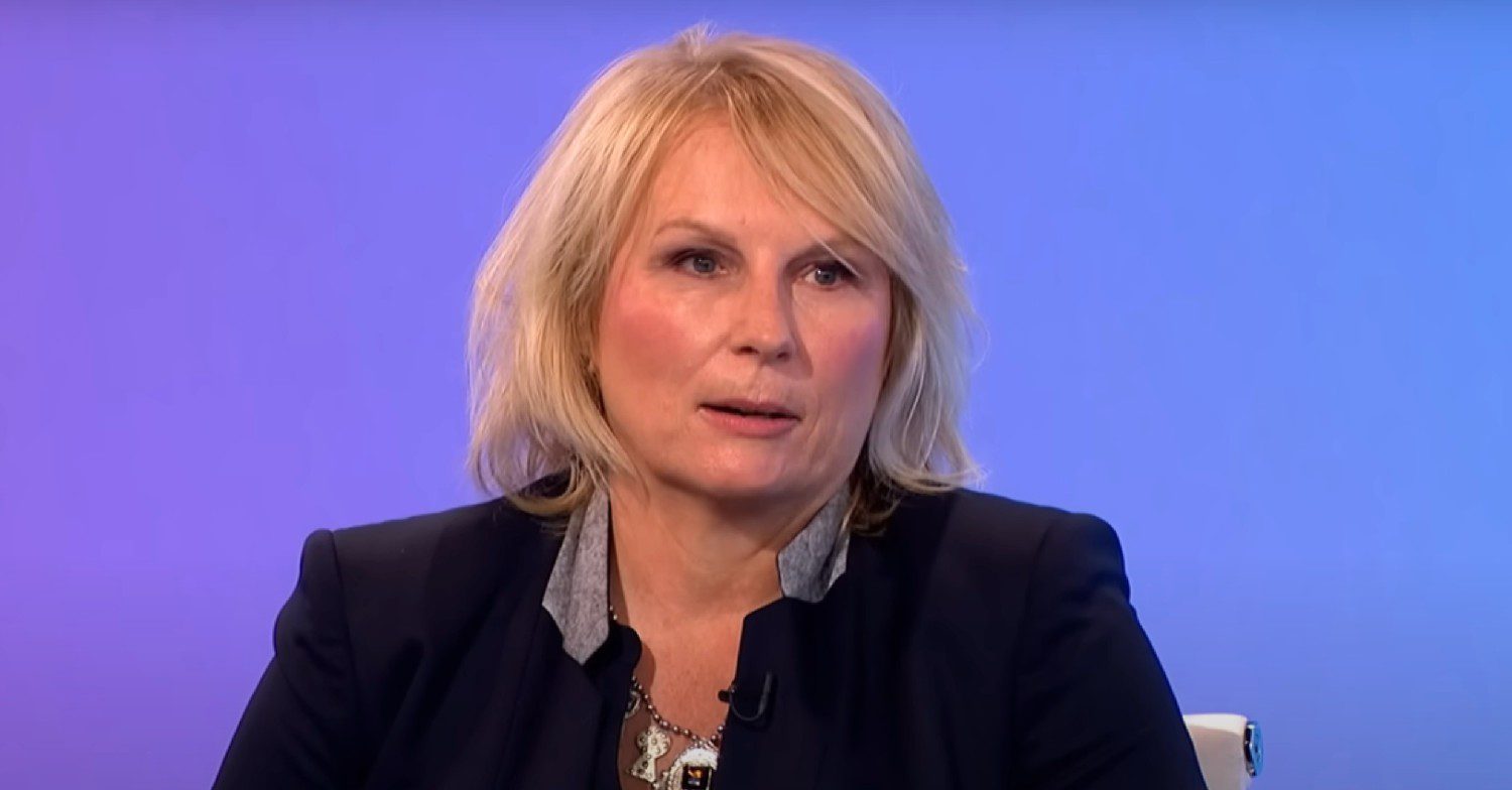 Jennifer Saunders 
