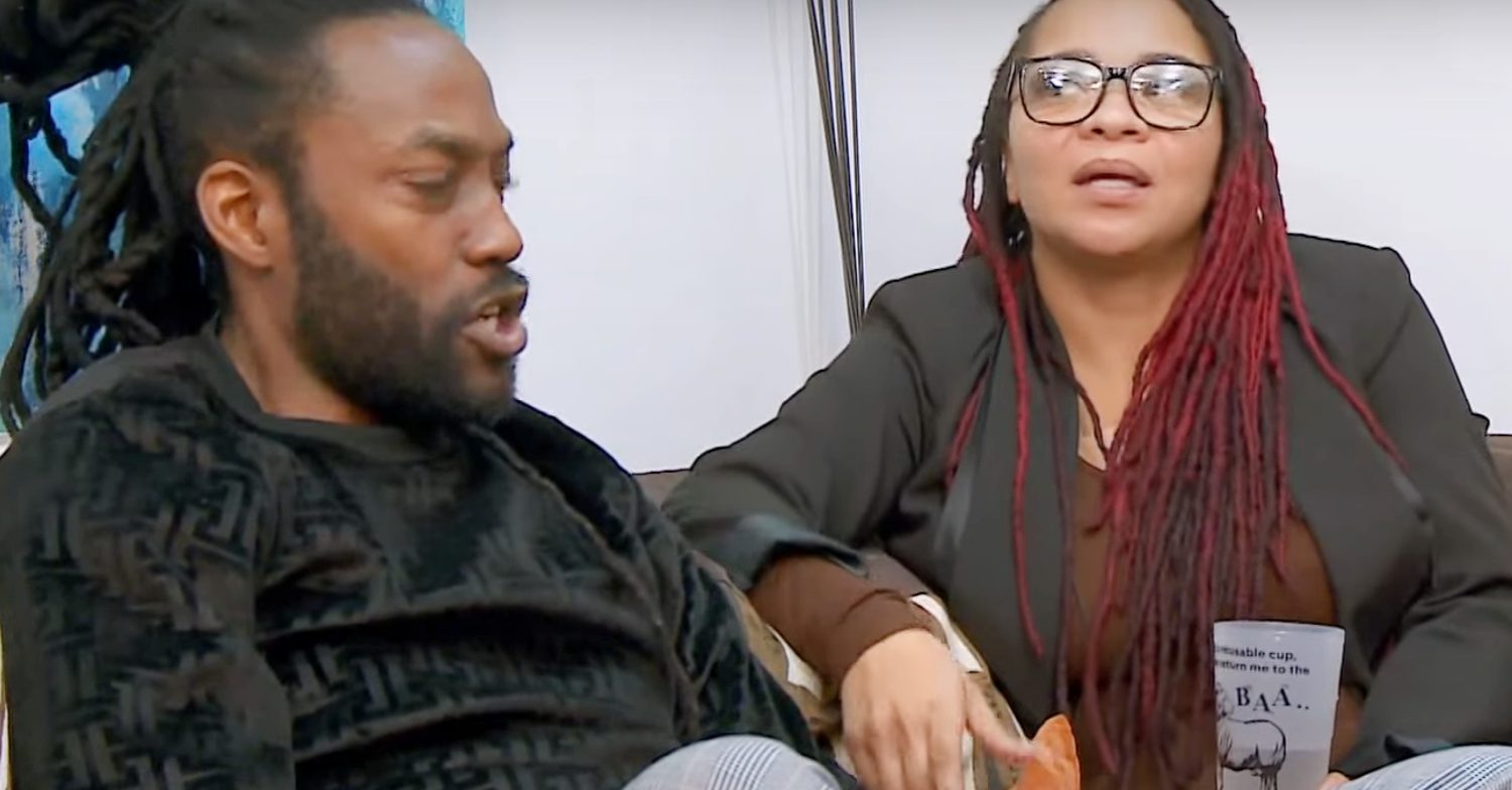 Marcus and Mica talk about turning the lights off in their house on Gogglebox