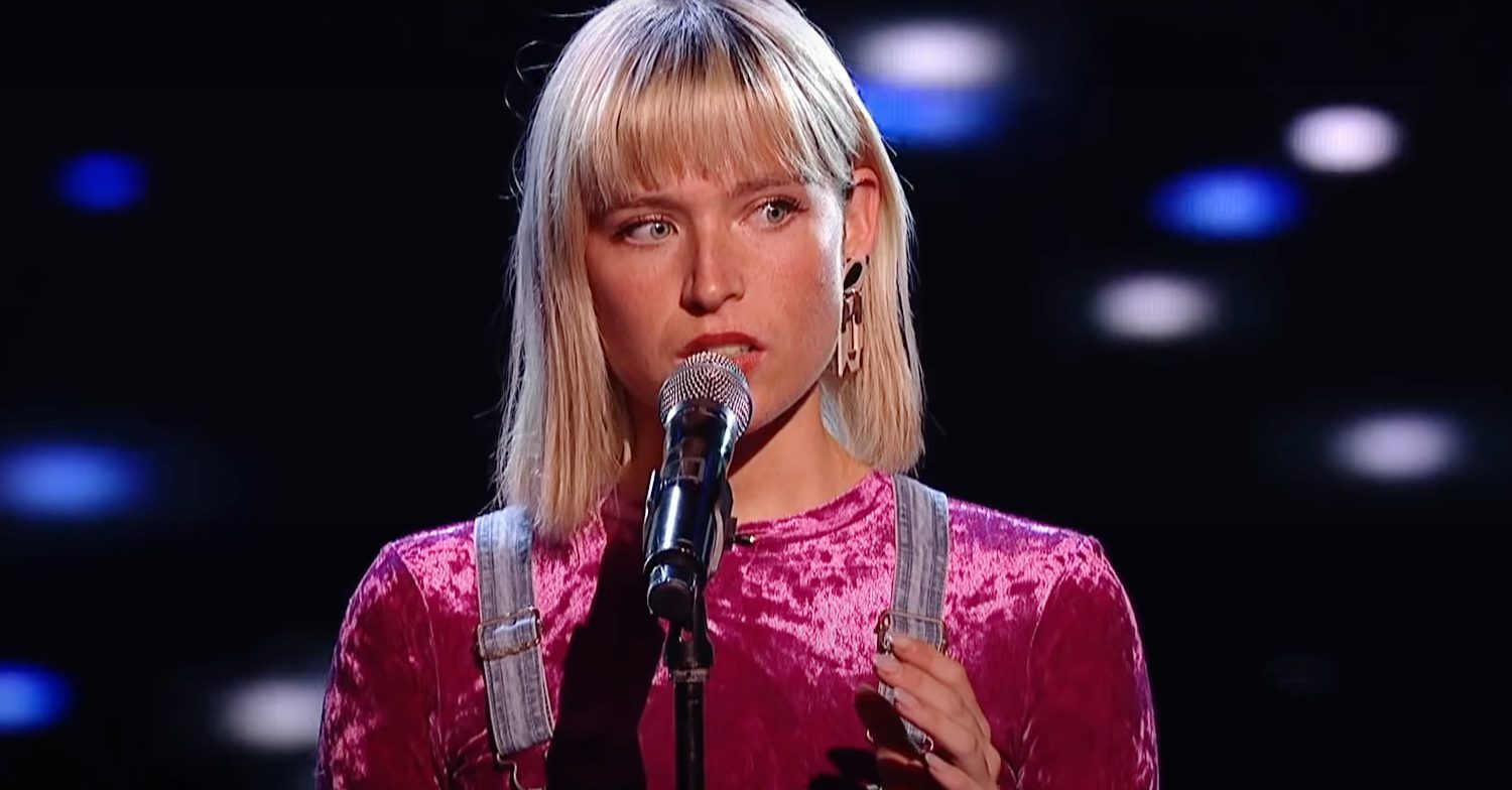 Molly Hocking sings 'You Take My Breath Away' on The Voice