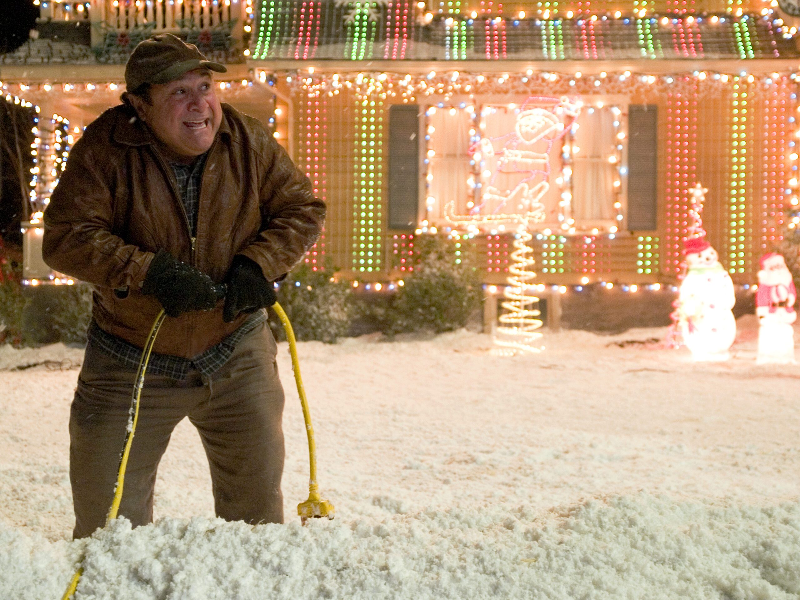 Danny DeVito stars in Deck The Halls (2006)