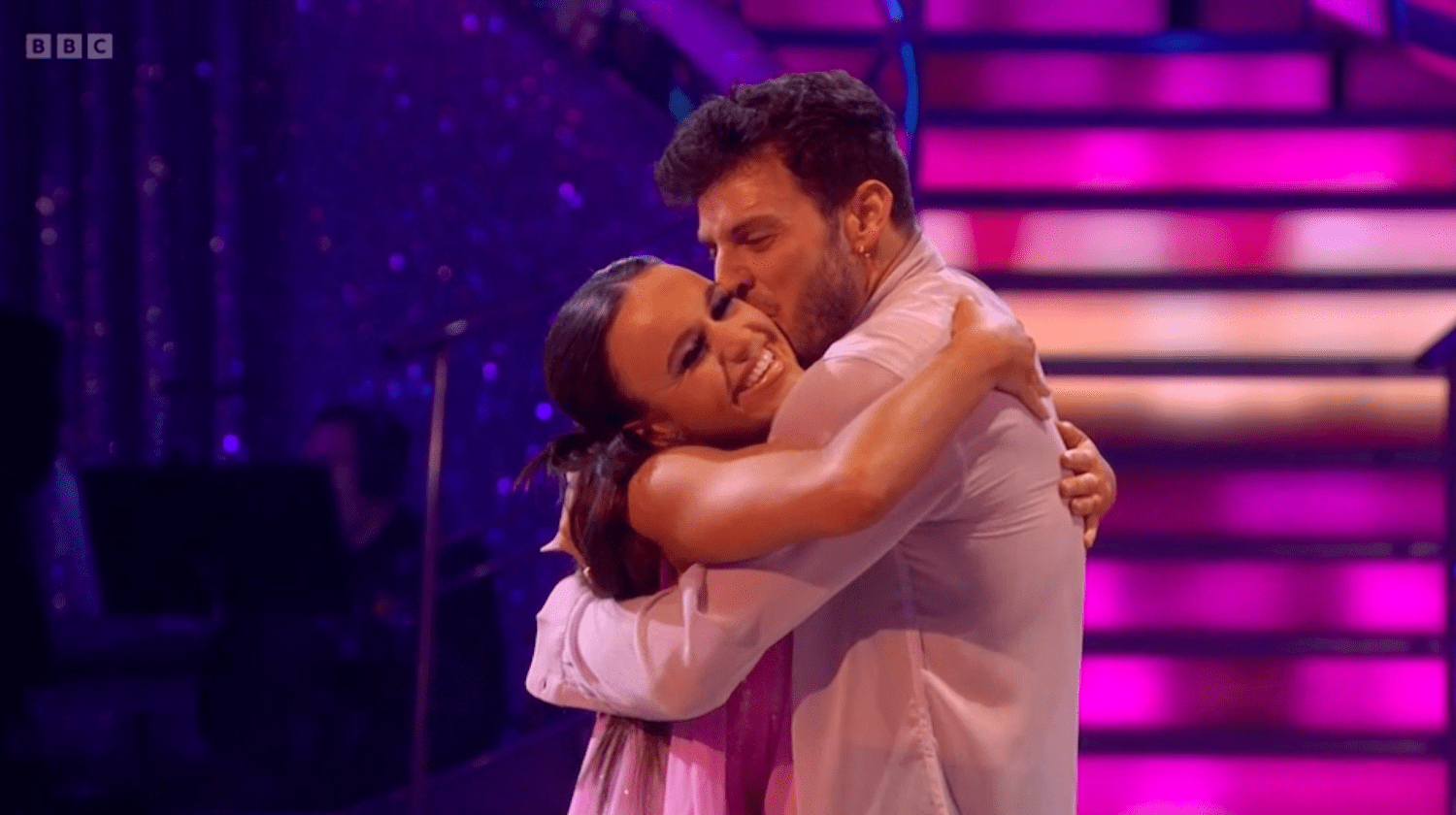 Strictly's Vito Coppola kisses Ellie Leach on the cheek