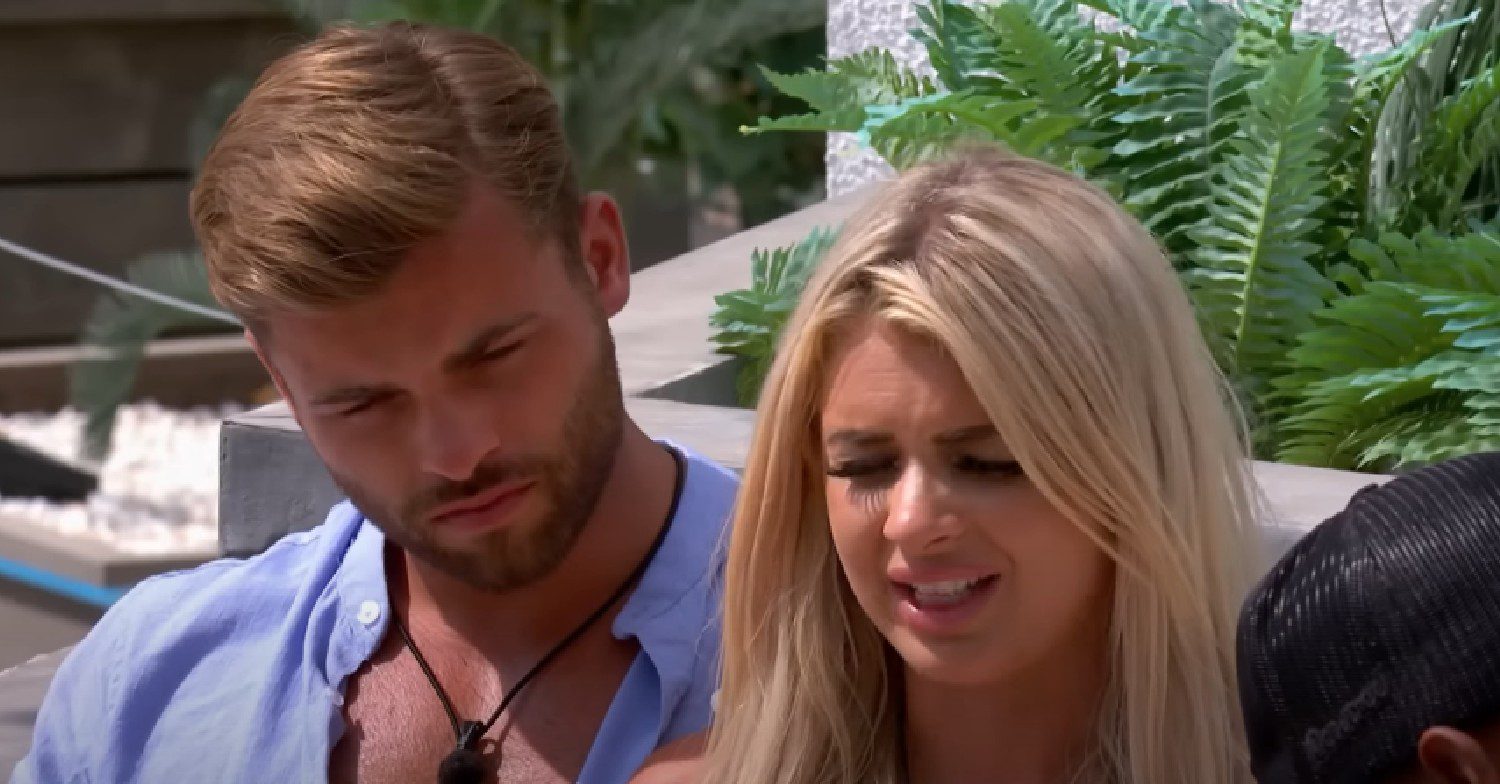 Jake and Liberty speaking to Islanders on Love Island 2021