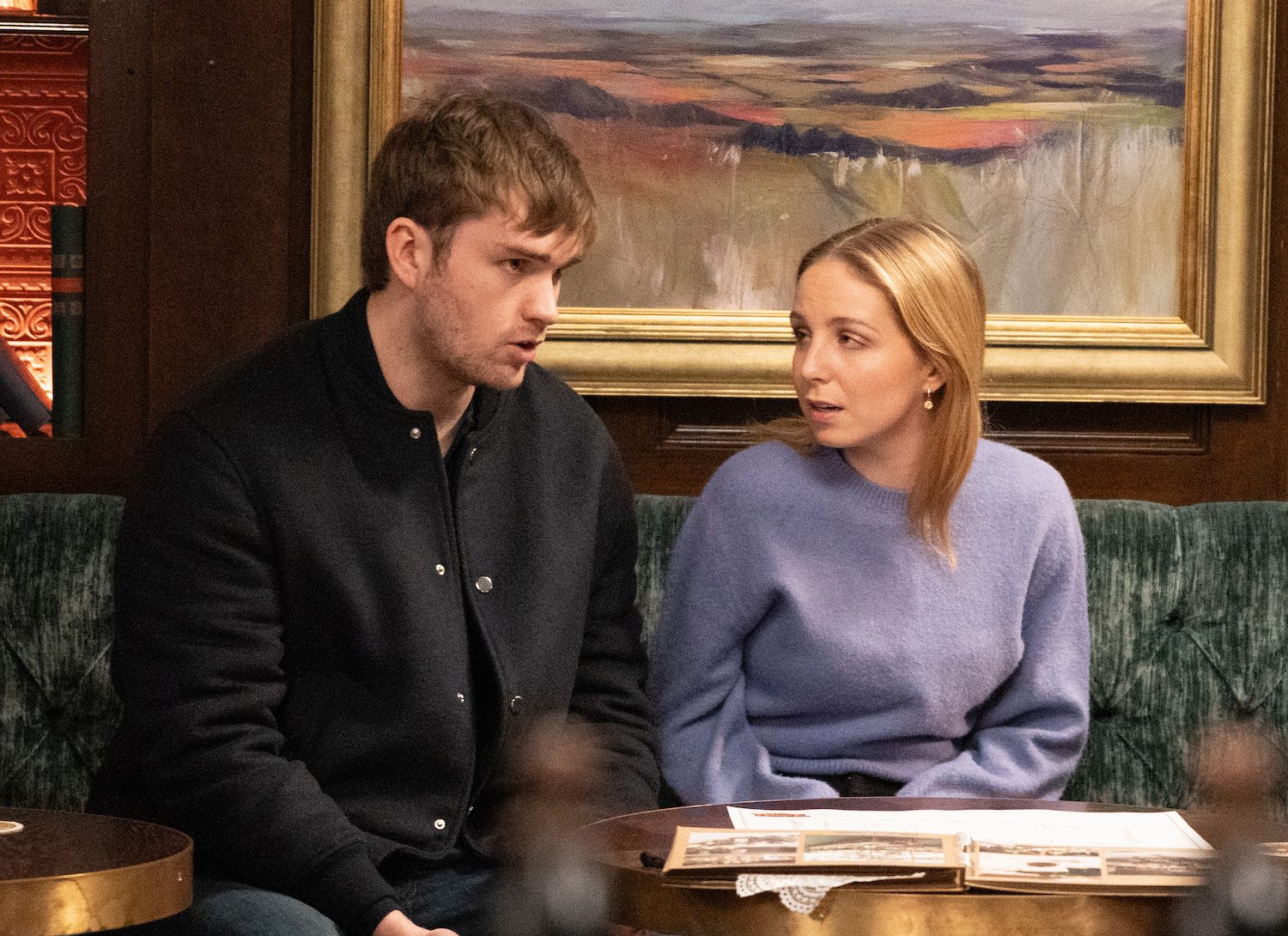 Emmerdale's Tom and Belle are talking in the Woolpack
