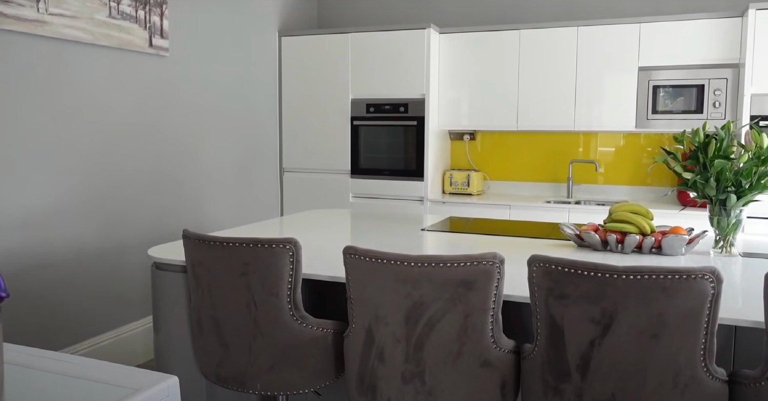 Kitchen island