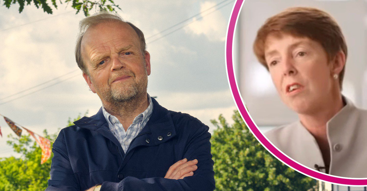 Toby Jones / Paula Vennell