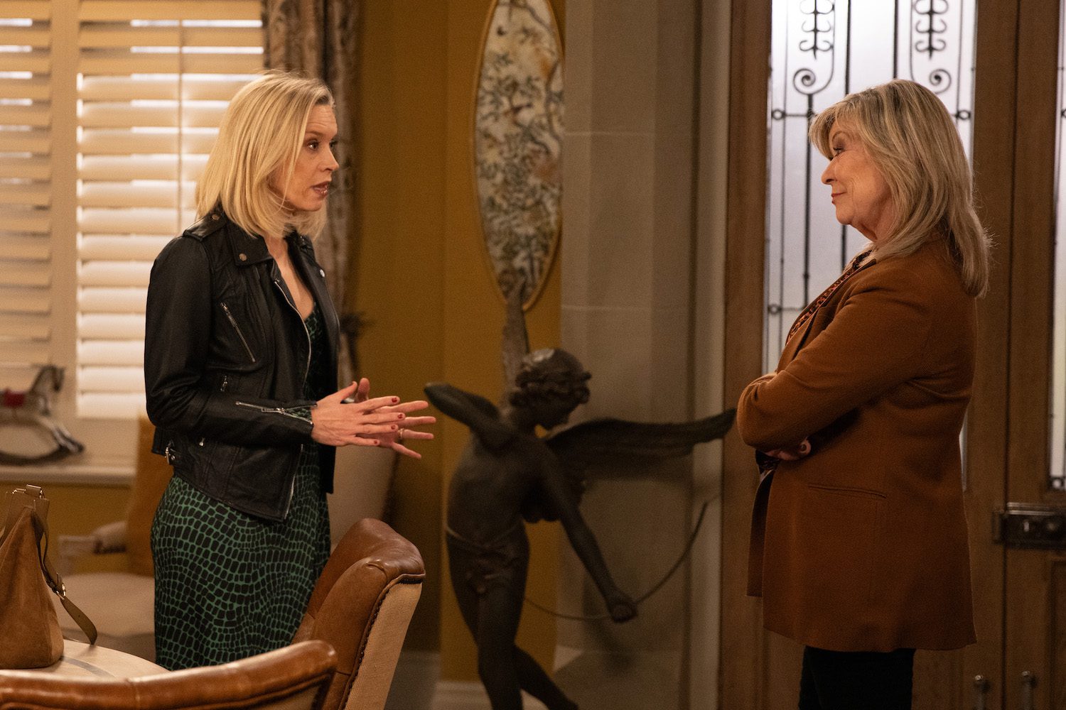 Ruby talks to Kim on Emmerdale