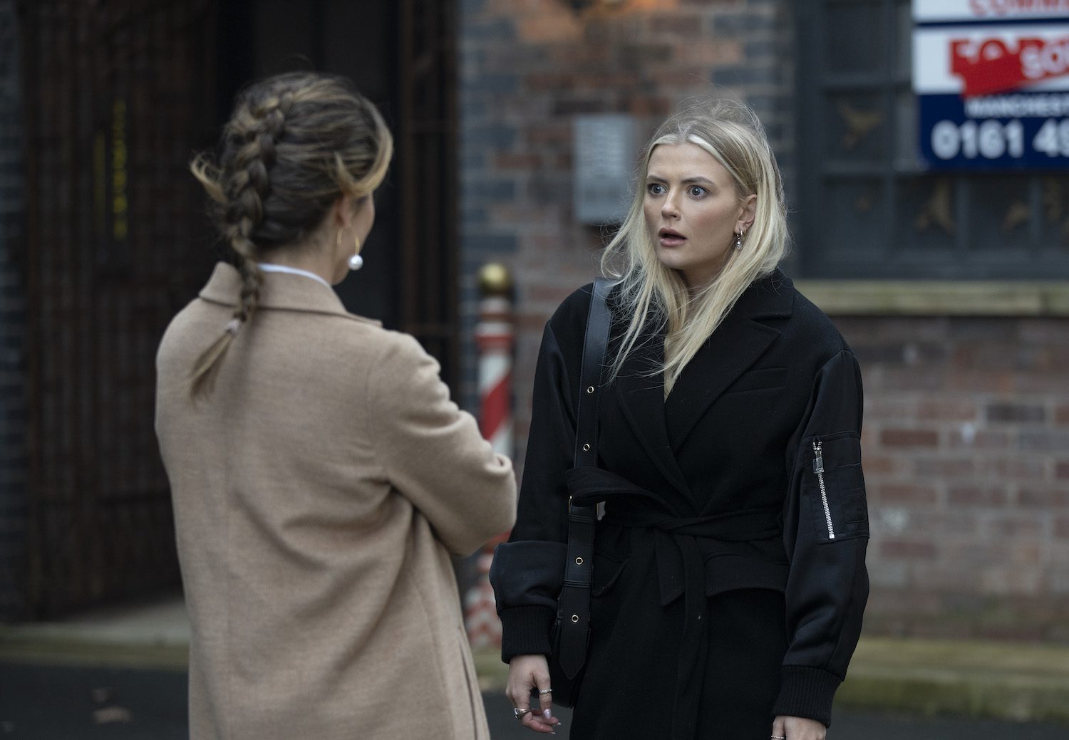Bethany and Daisy argue on Corrie