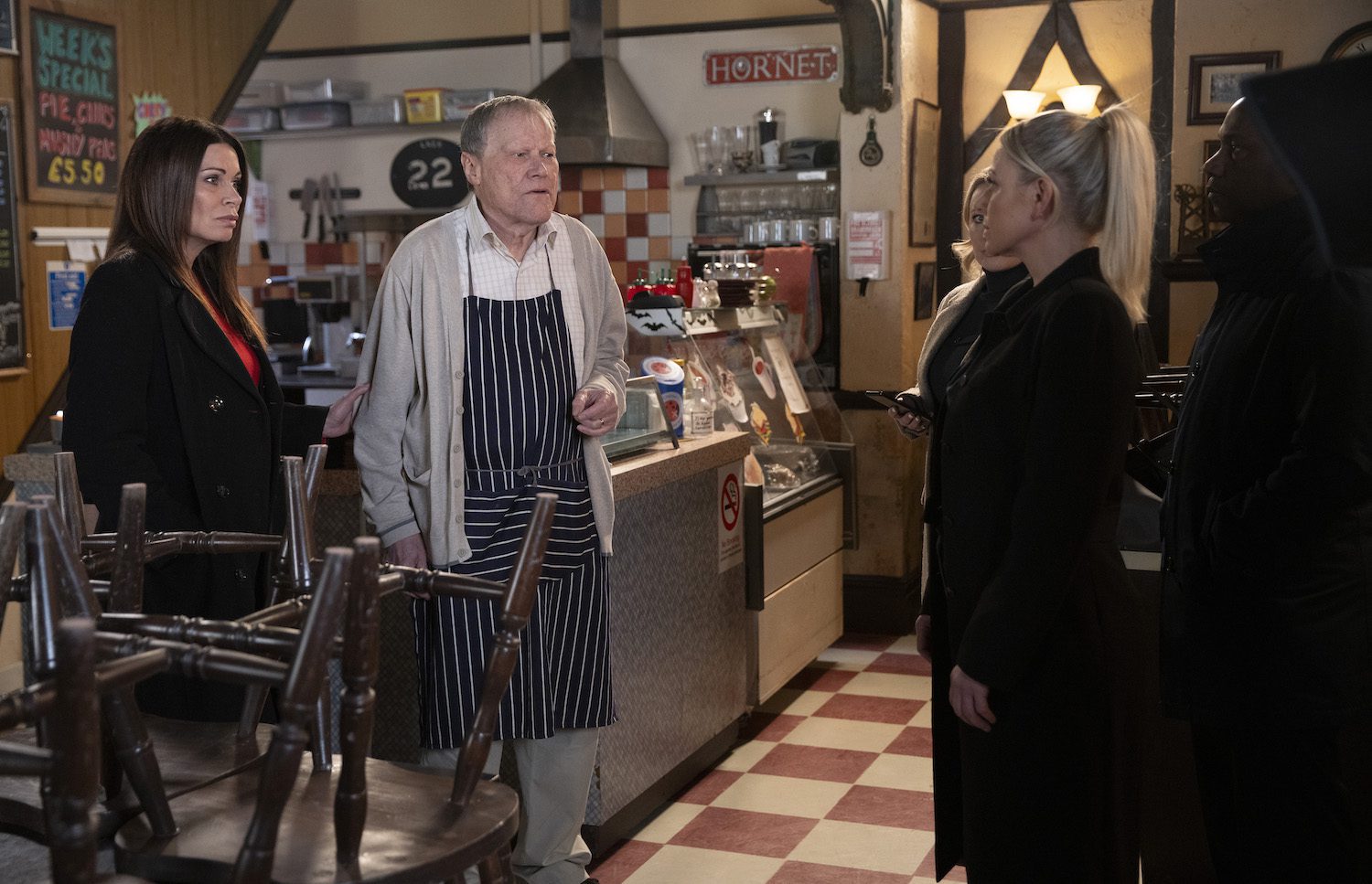 Coronation Street's Roy is speaking to Carla and DS Swain in the café