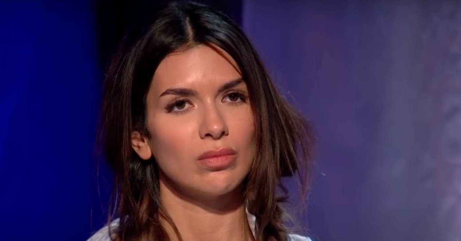 Ek-Su looks annoyed