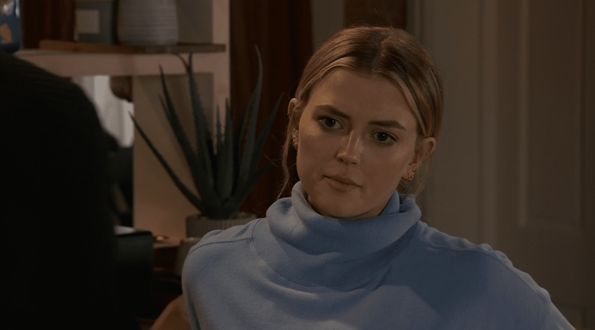 Coronation Street: Bethany looks suspicious