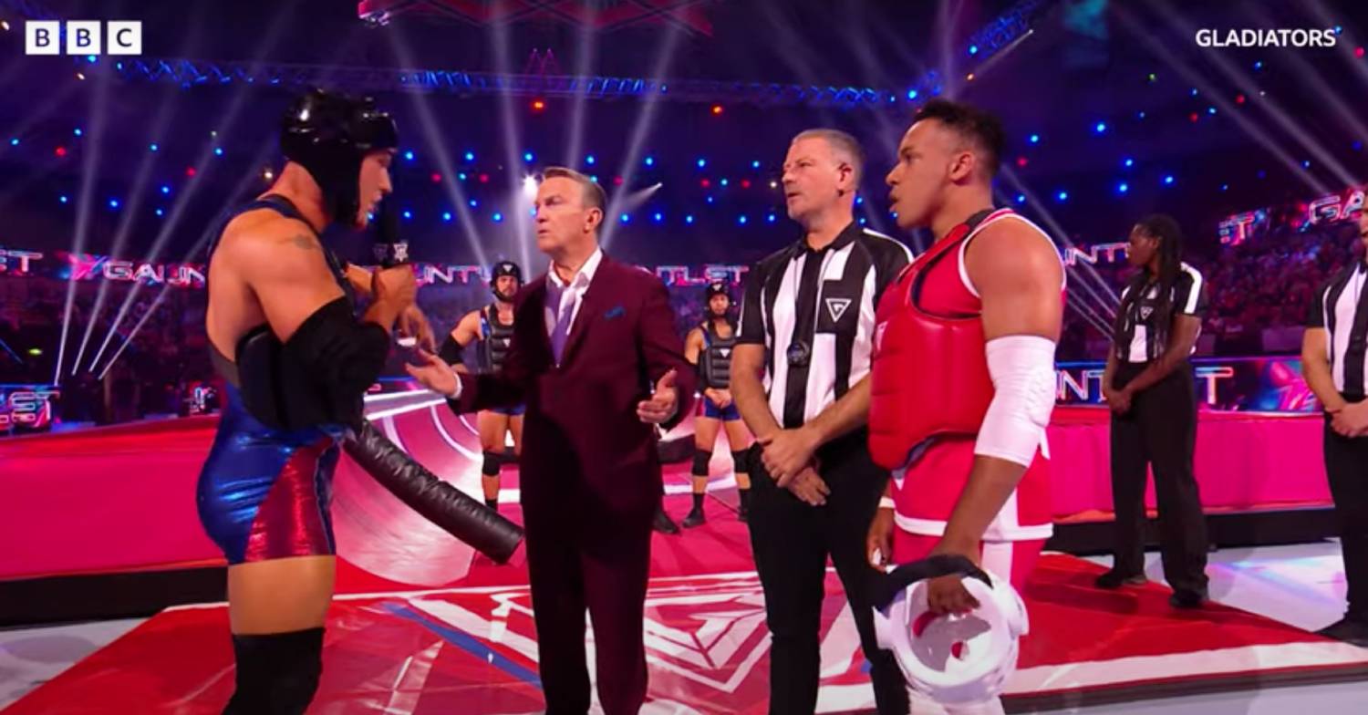 Gladiators referee Mark Clattenburg in action