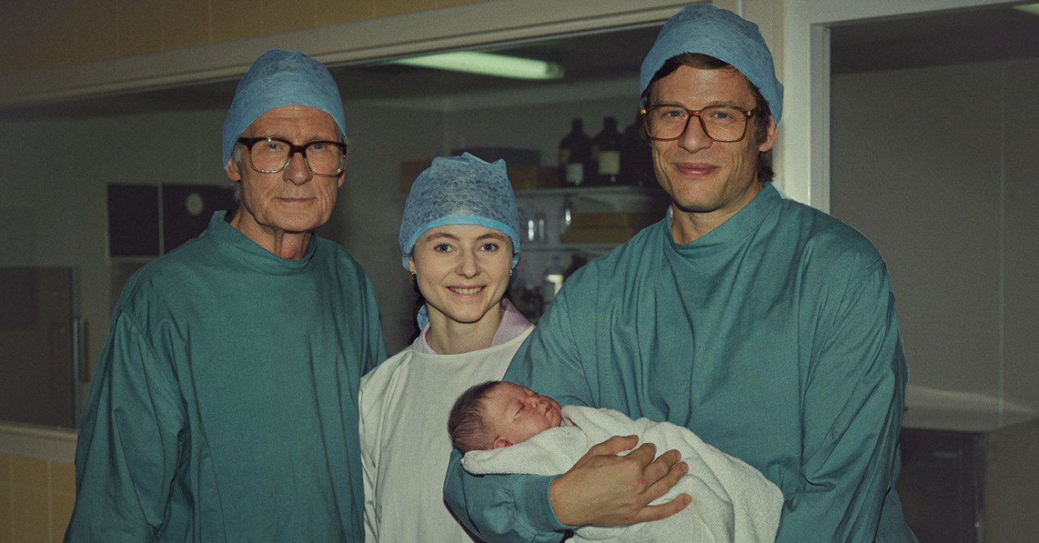Cast of Joy on Netflix