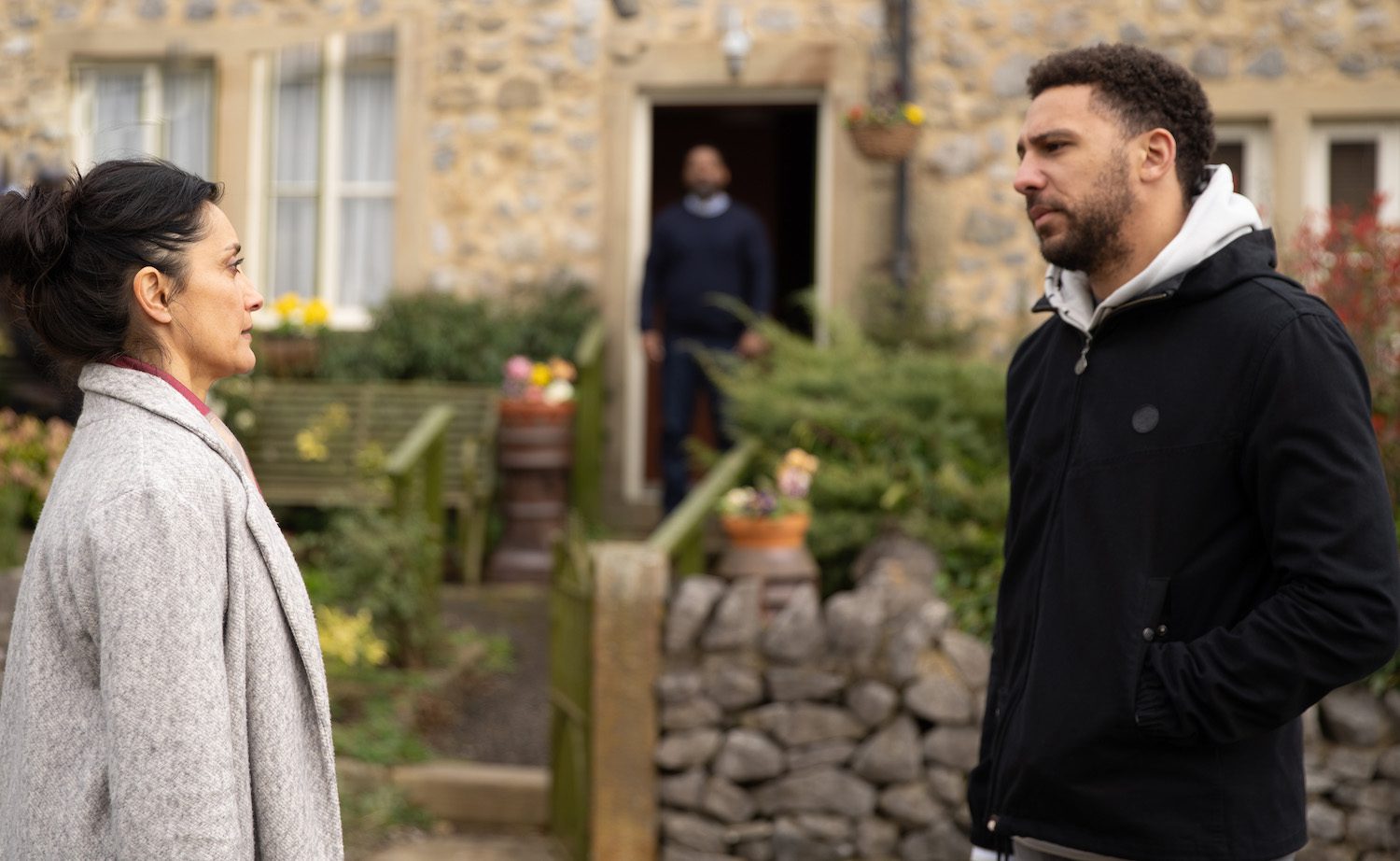 Manpreet and Billy talk seriously in Emmerdale