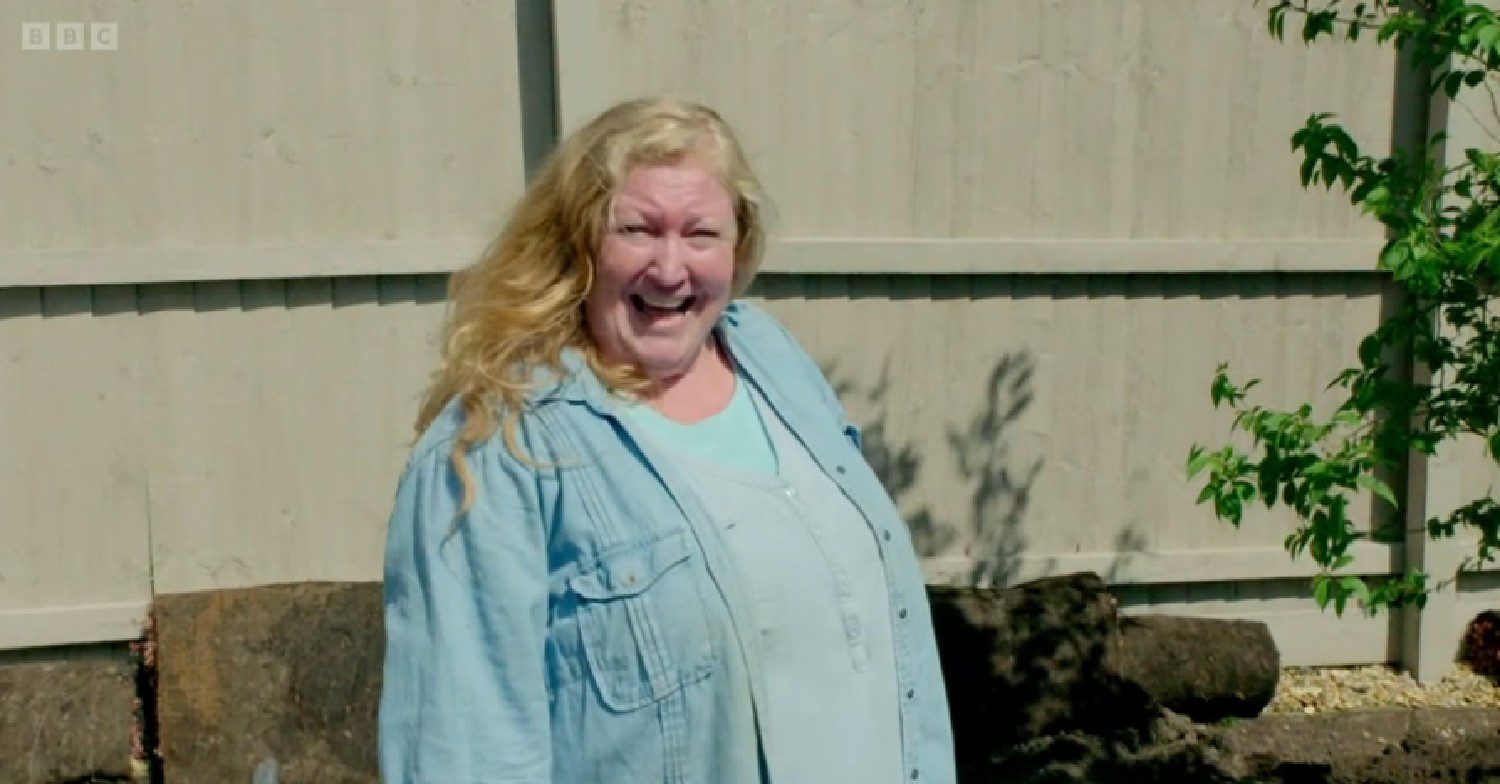Charlie Dimmock smiling on Garden Rescue
