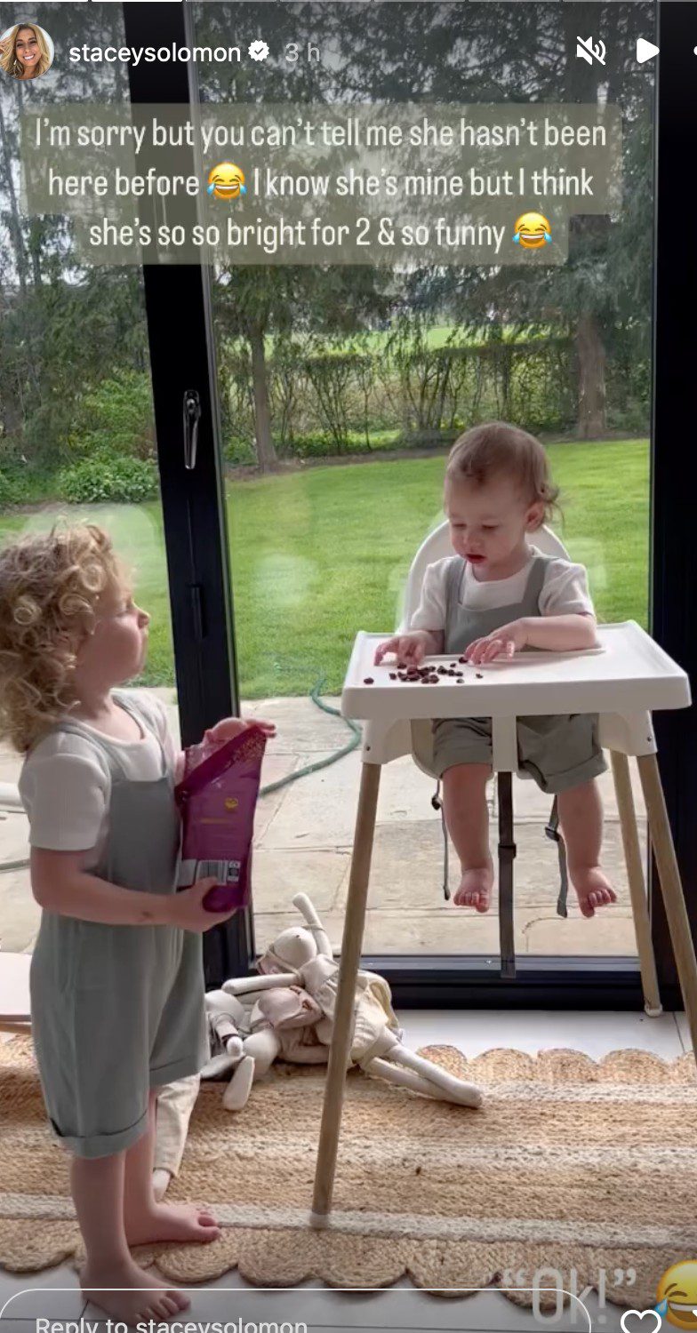 Stacey Solomon's children, Rose giving sister Belle raisins