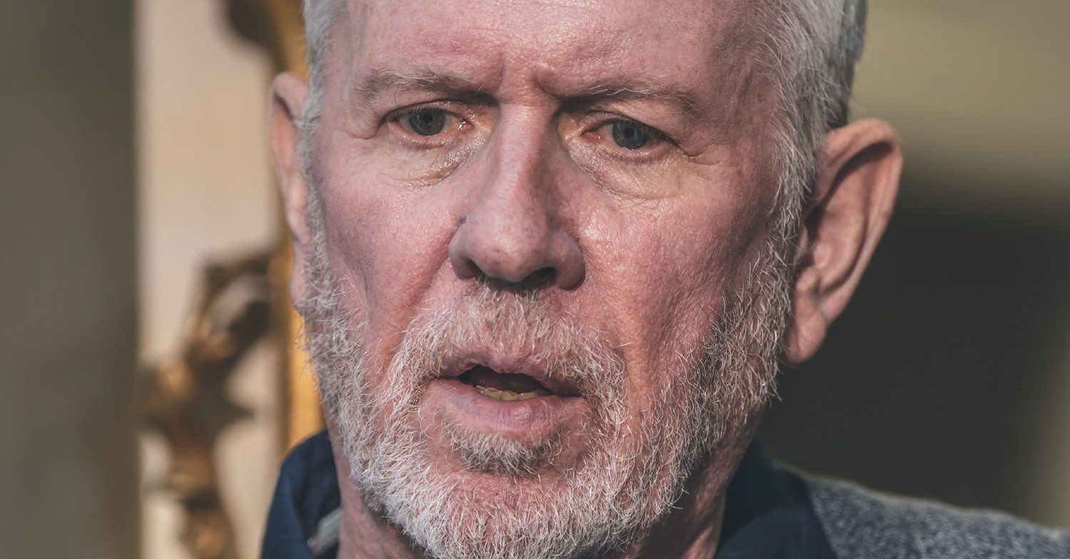 Derek Thompson as Robin in Blue Lights