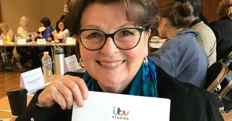 Blenda Blethyn holding script for Vera