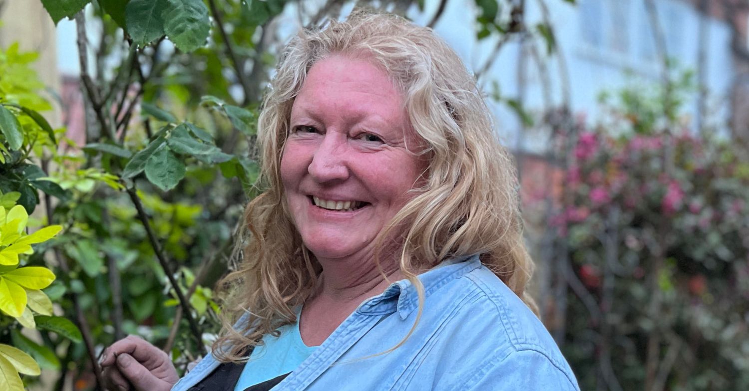 Charlie Dimmock smiling
