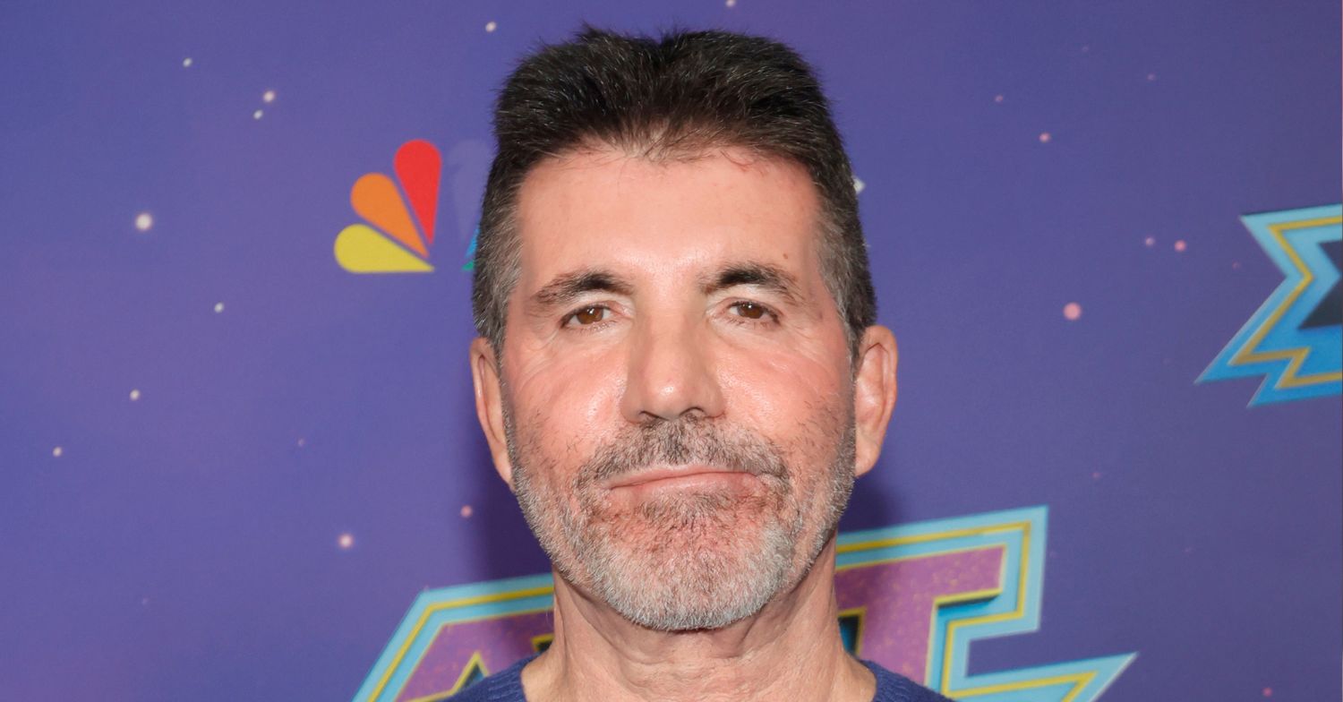 Simon Cowell looking in front
