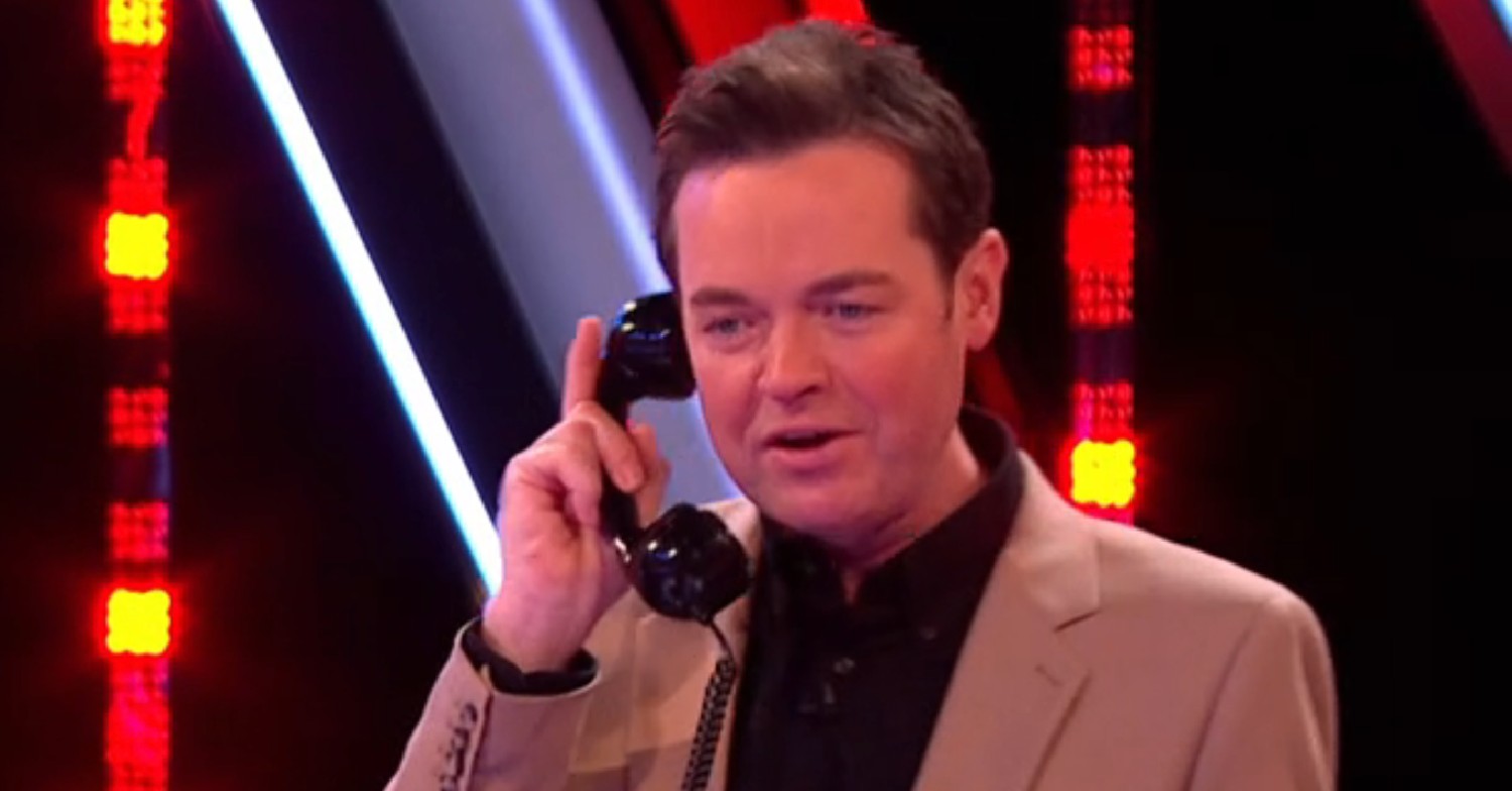 Stephen Mulhern on the phone on Deal or No Deal