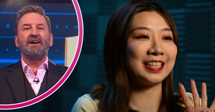 Lee Mack / Yinrun smiling