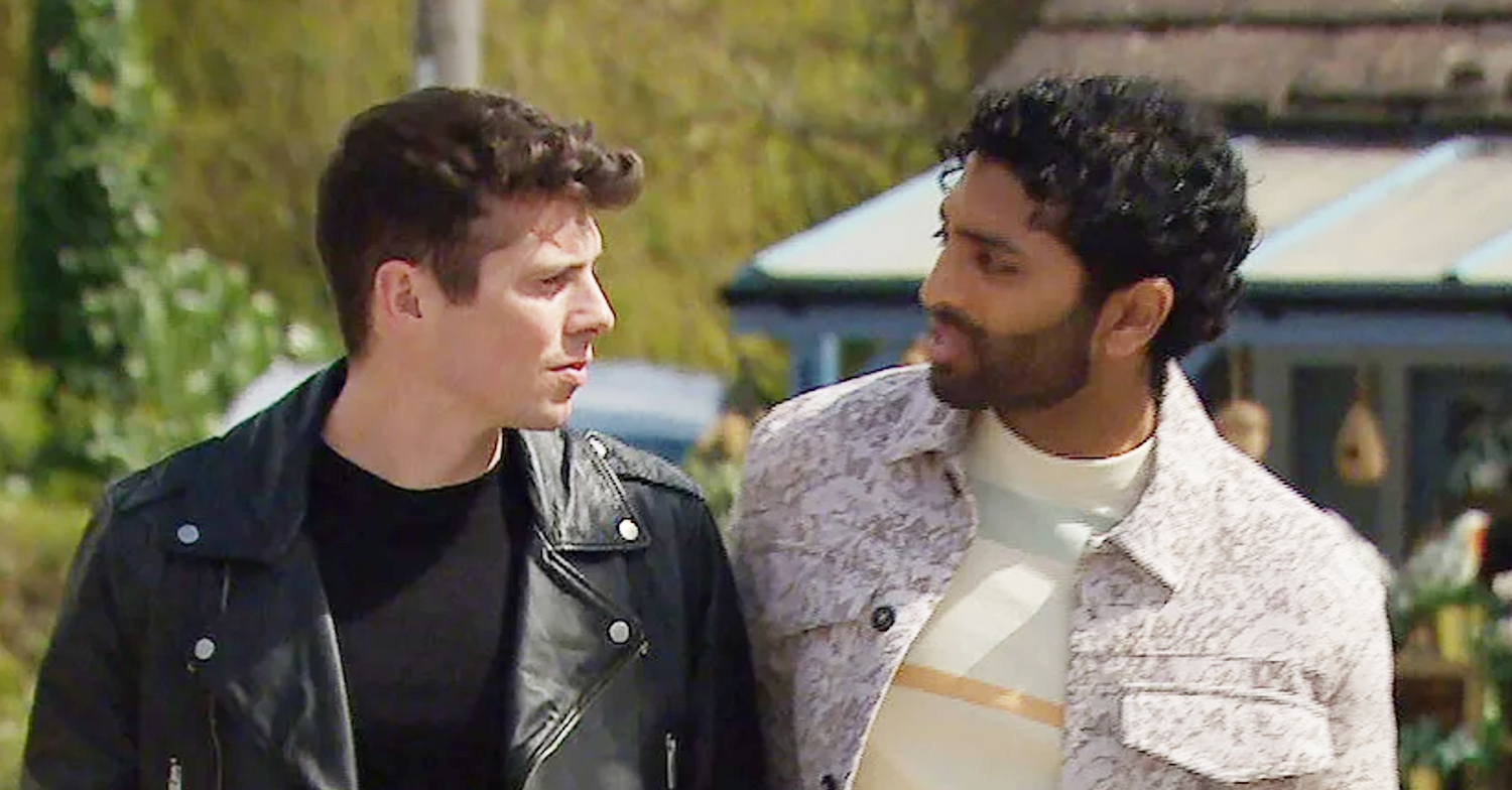 Emmerdale's Nicky and Suni are chatting outside