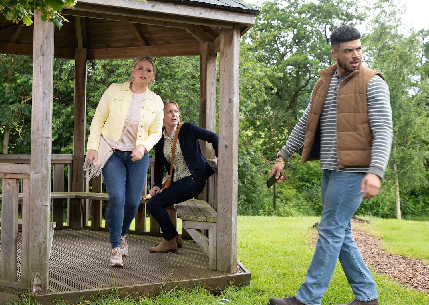 Tracy and Nate look worried in Emmerdale