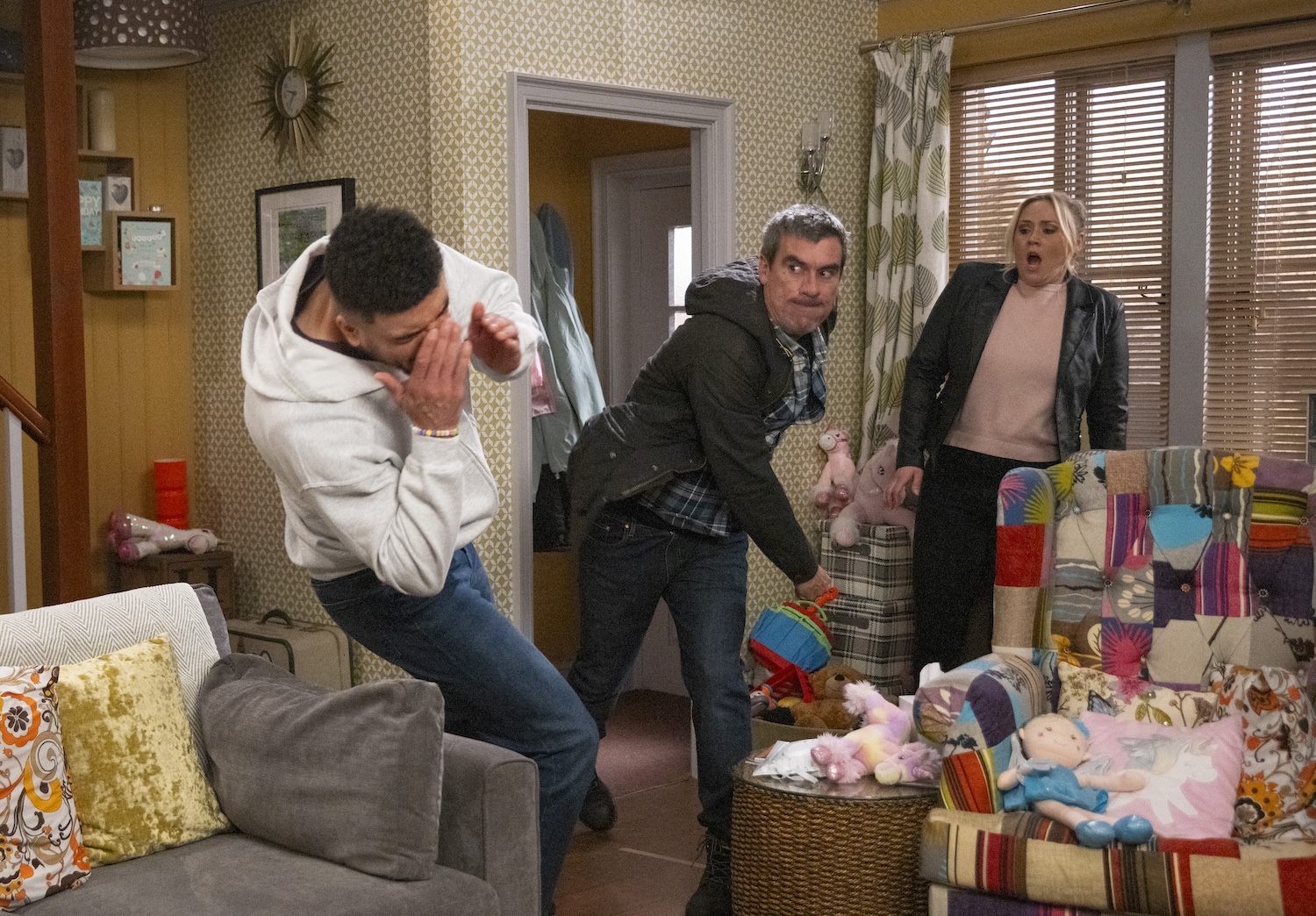 Cain punches Nate on Emmerdale