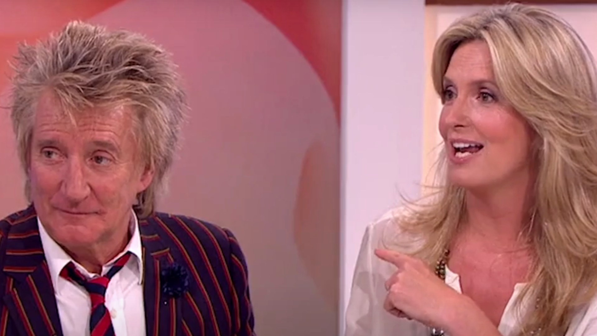 Rod Stewart and Penny Lancaster talking