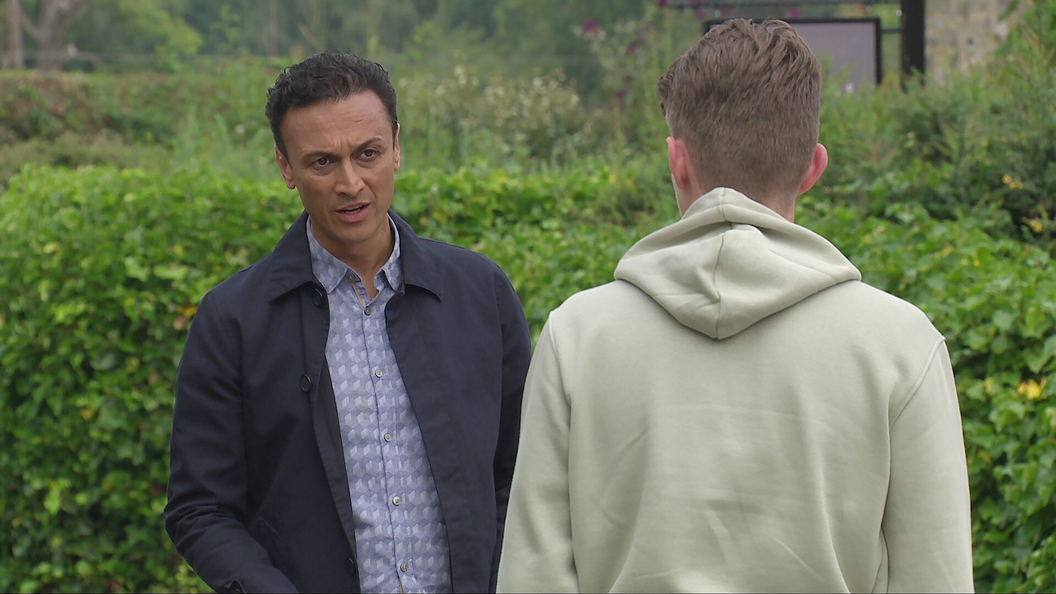 Jai is talking to Arthur outside in Emmerdale spoilers