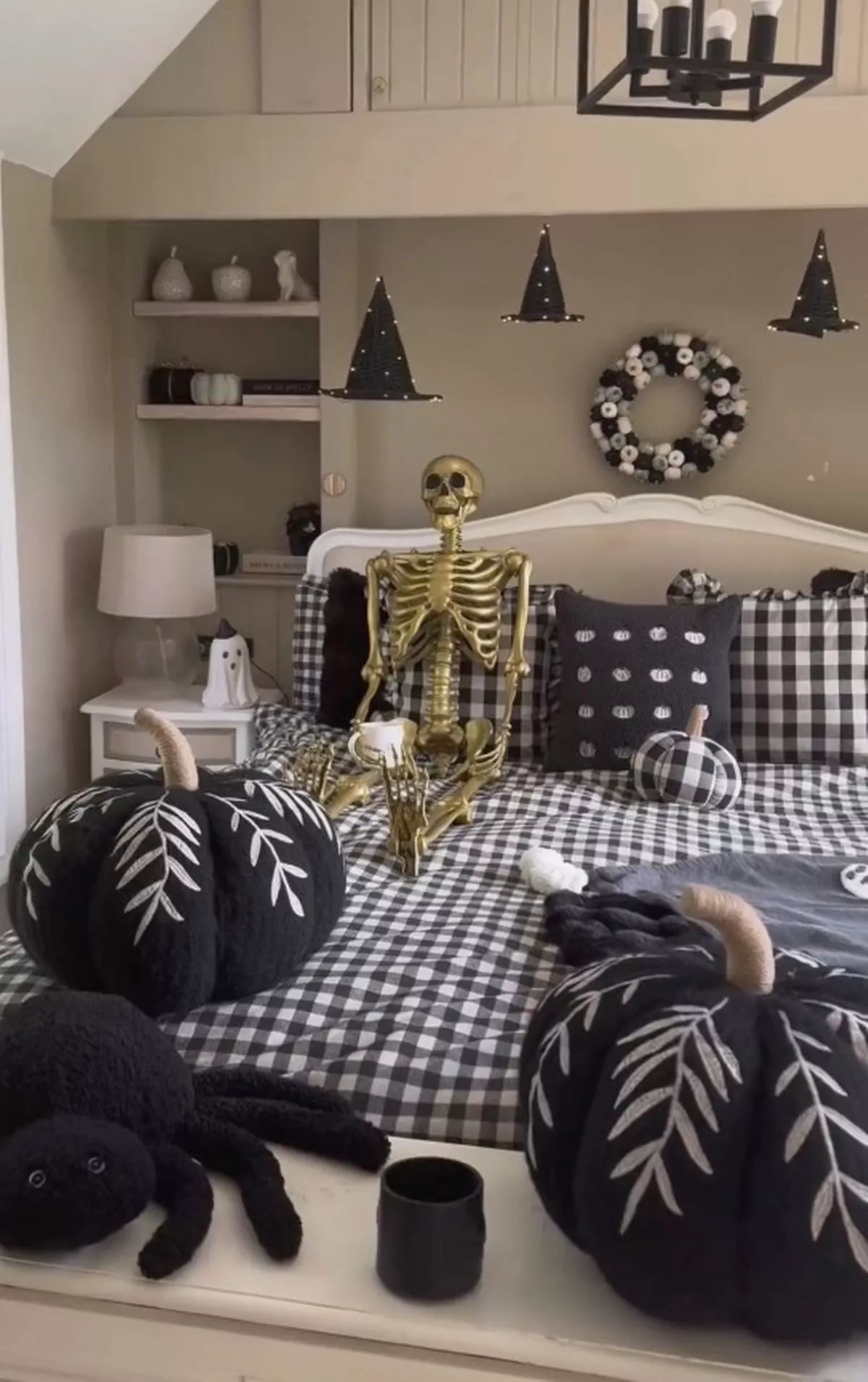 Stacey Solomon showed off her elaborate decorations