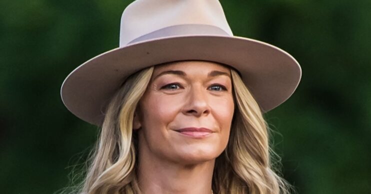 LeAnn Rimes smiling