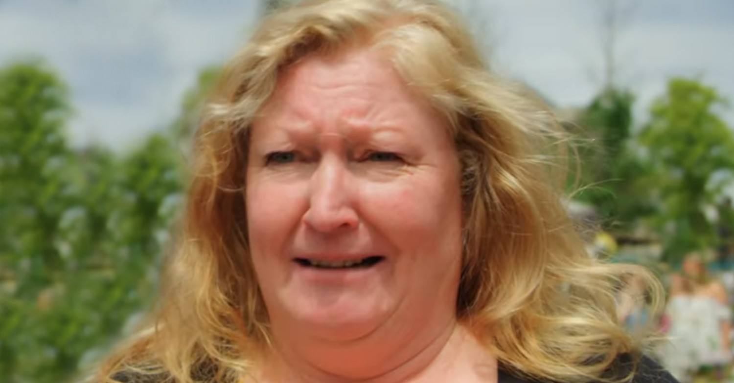 Charlie Dimmock looking confused