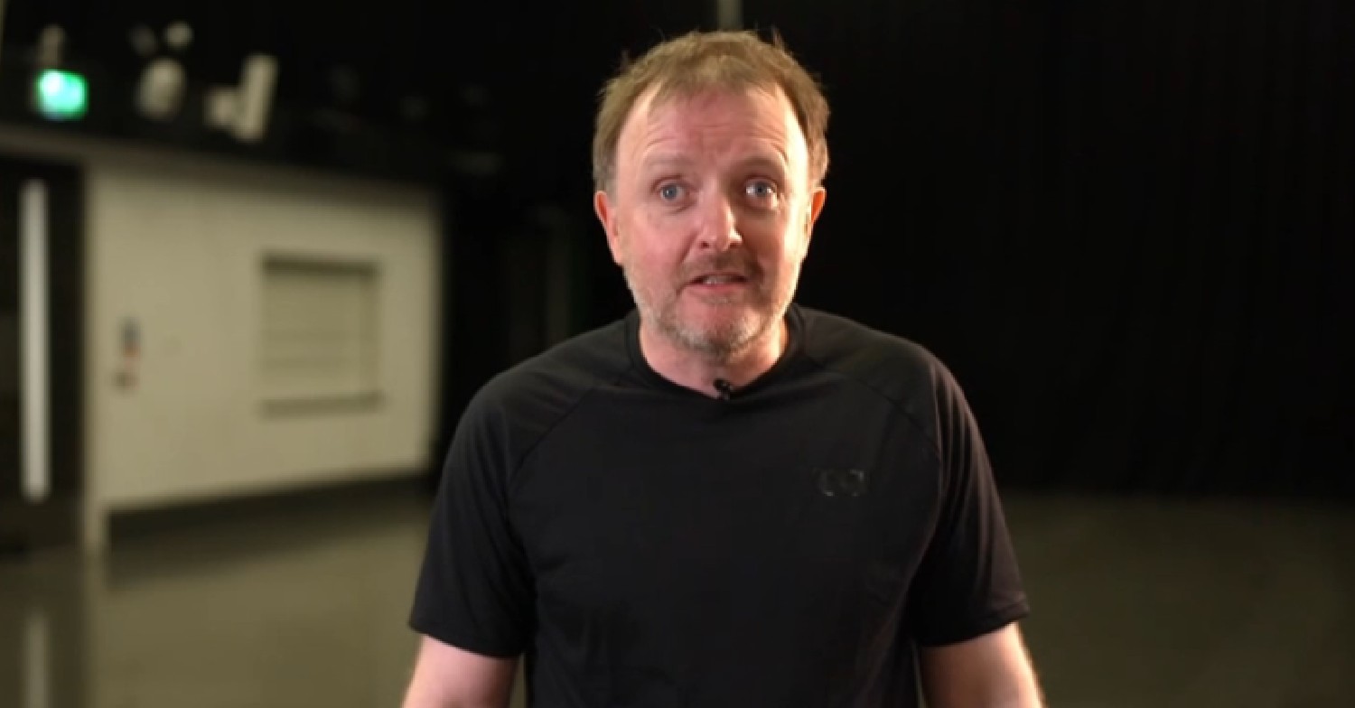 Chris McCausland wearing a black T-Shirt on Strictly