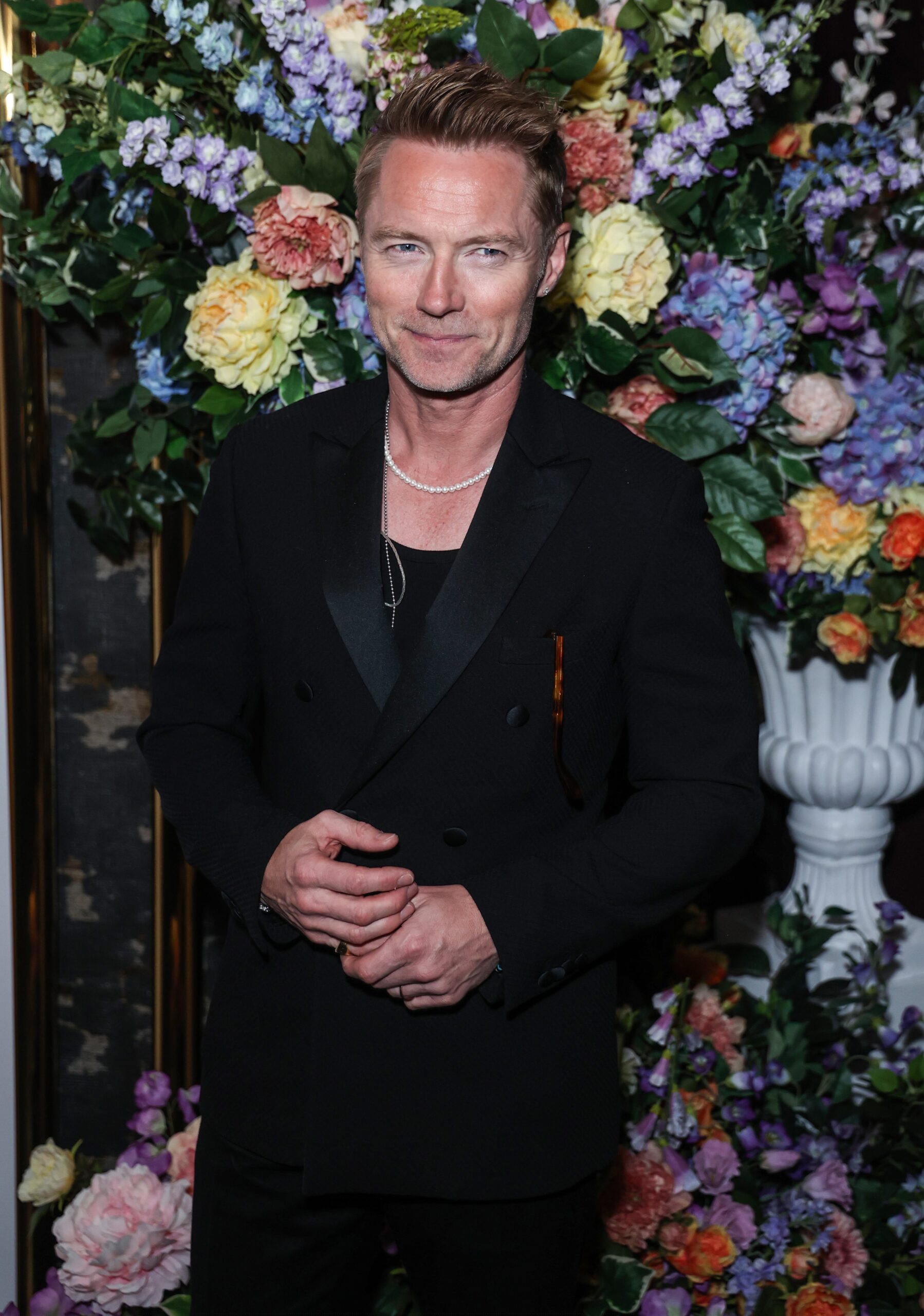 Ronan Keating smiling at event