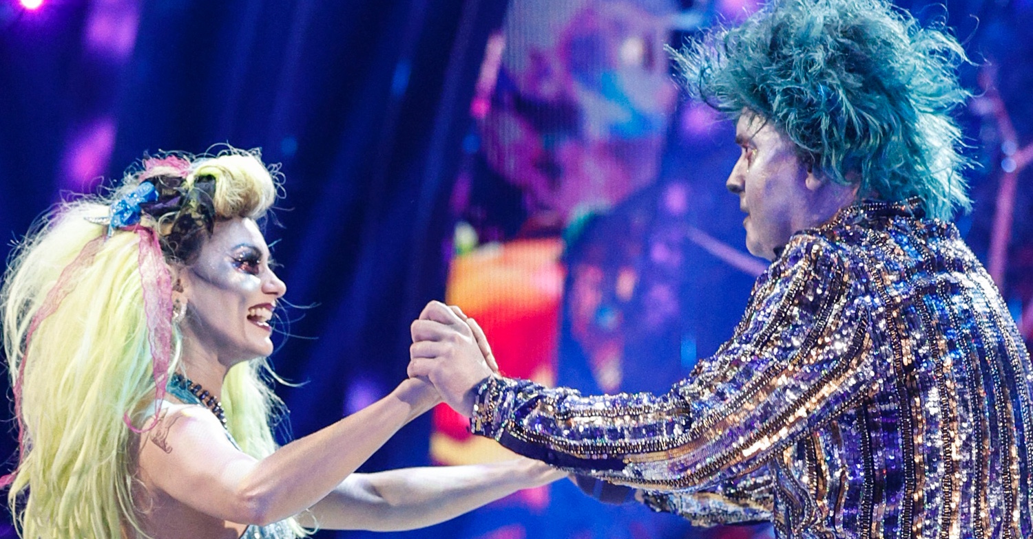 Dianne Buswell and Chris McCausland dancing on Strictly