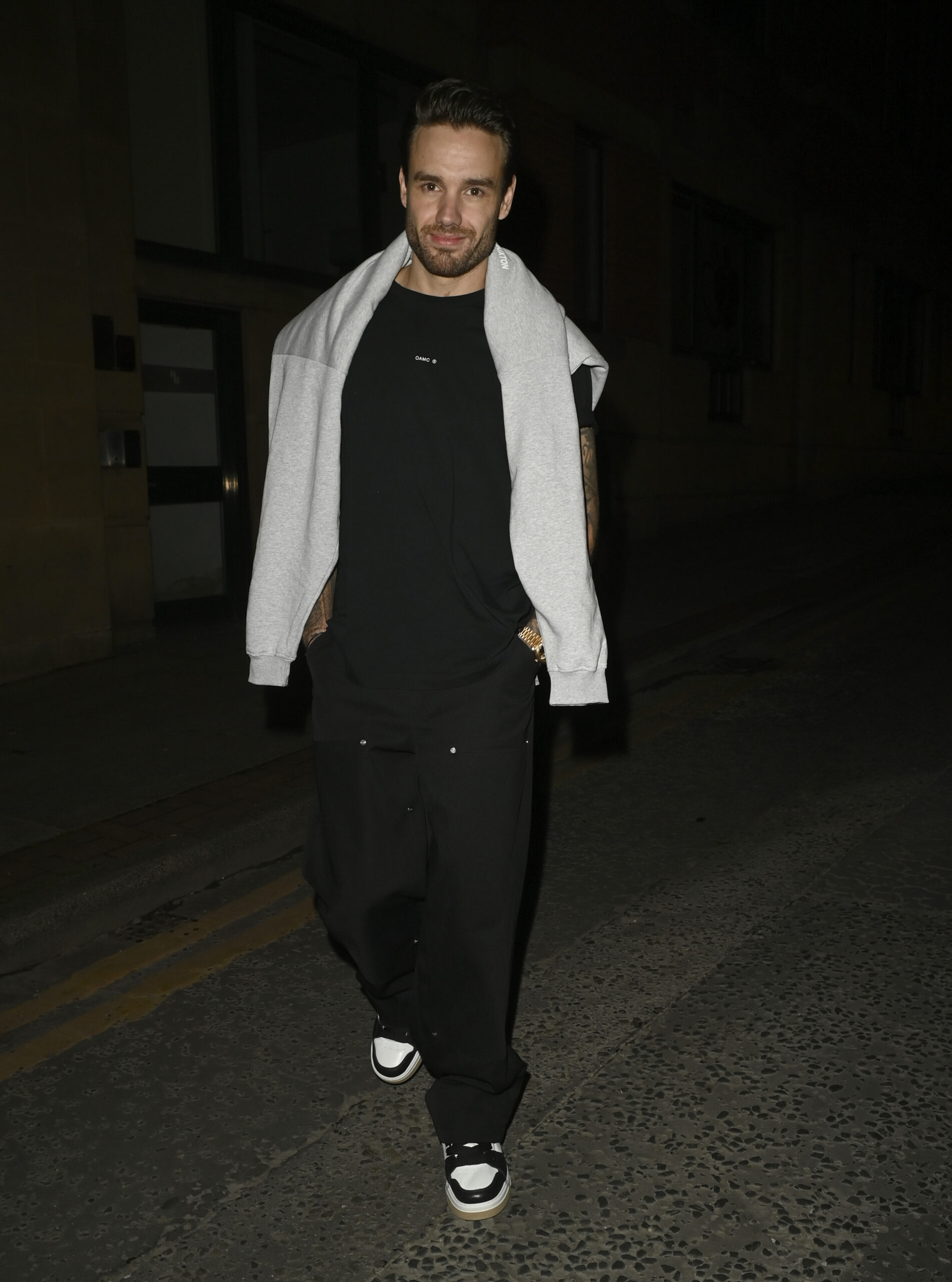 Liam Payne is seen returning to his hotel in Manchester after a full day of filming. The singer and former One Direction member appears ready to unwind after his busy schedule.