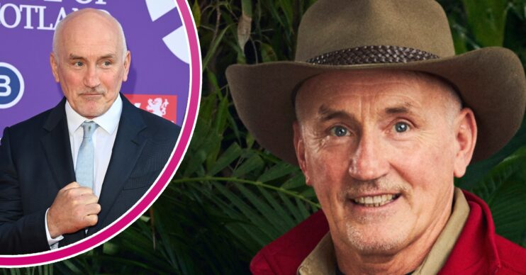Barry McGuigan on I'm a Celebrity and posing with his fists up