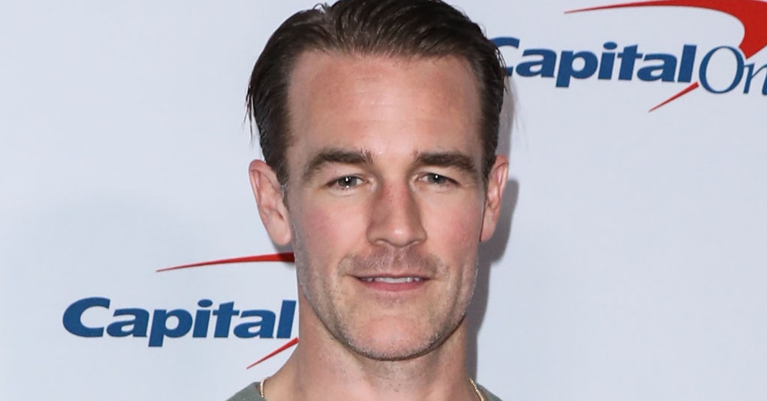 James Van Der Beek on a red carpet 