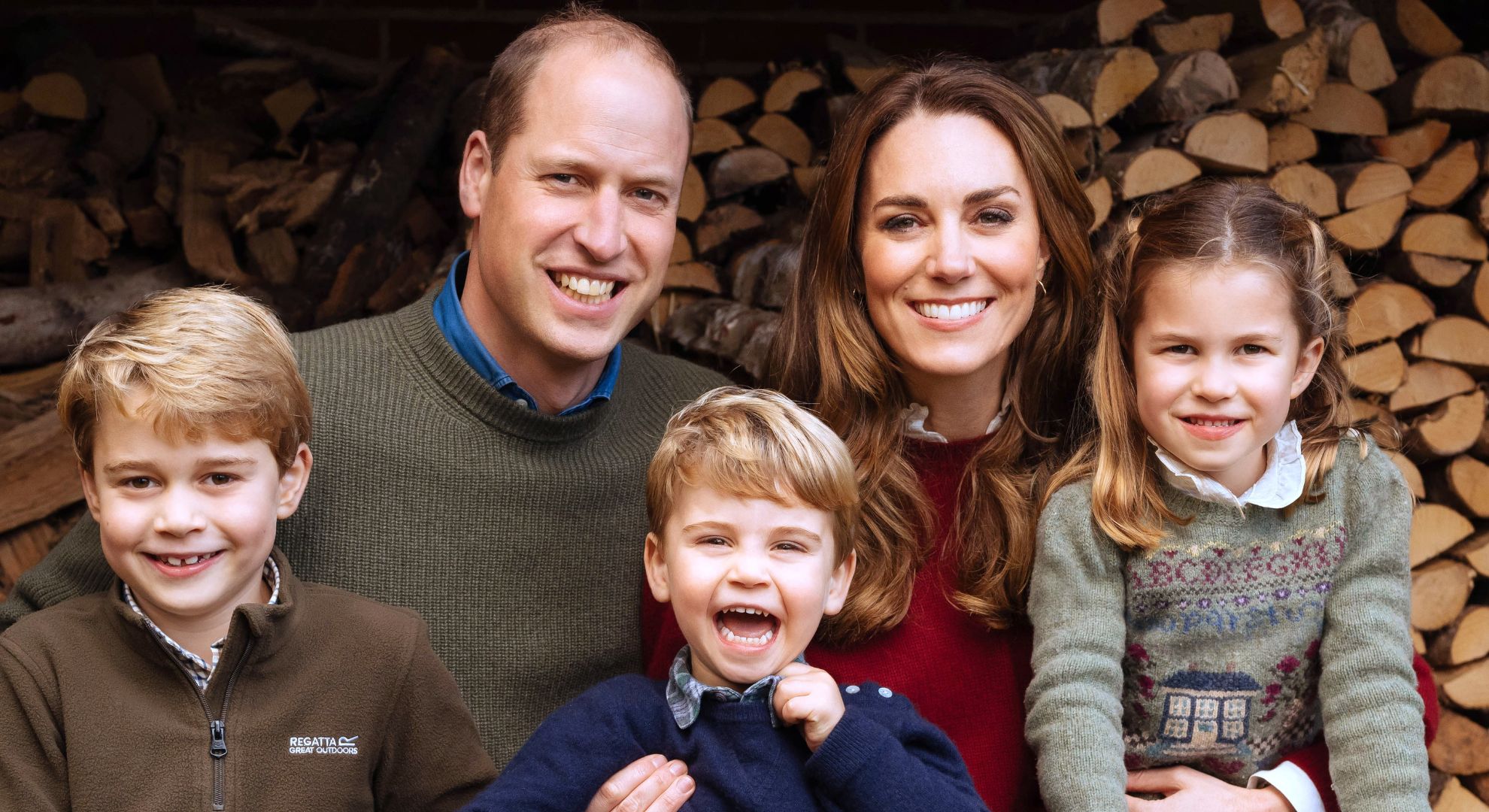 Kate, William and their children posing
